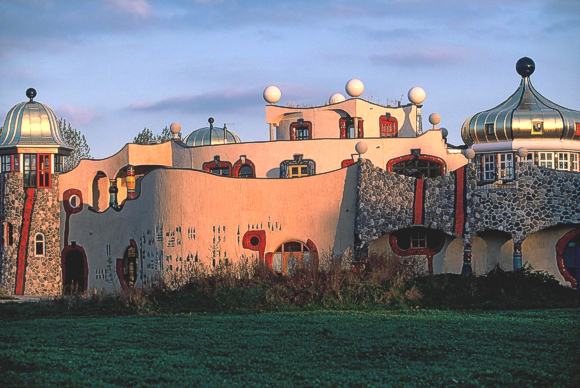 Markthalle Altenrhein: Hundertwasser-Oase der Phantasie. Bild: IBT 