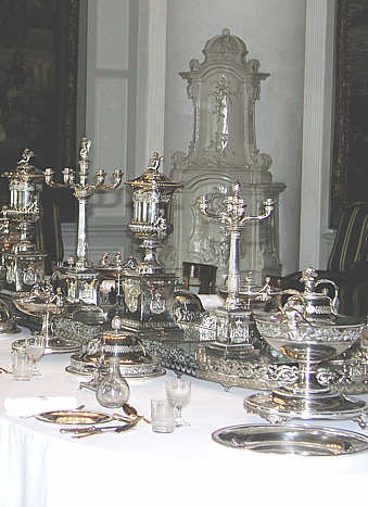 Tafelsilber im Barockschloss Mannheim