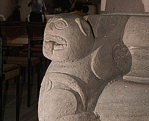 Romanischer Säulenfuß in der Klosterkirche Alpirsbach