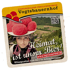 Diese Werbung des Freilichtmuseums wird ab diesem Jahr auf den Bierdeckeln der Familienbrauerei Ketterer verteilt. Entwurf: Schwarzwälder Freilichtmuseum Vogtsbauernhof 