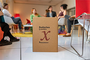 Impressionen aus dem museum x: Sitzwürfel