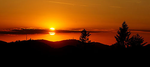 Den dritten Platz erreichte das Foto „Sonnenuntergang Atdorf“ von Jürgen Rudigier. © Jürgen Rudigier.