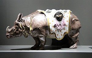 Porzellan-Nashorn. Manufaktur Frankenthal. Schlossmuseum Mannheim. Foto: kulturer.be