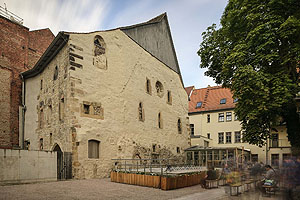 Erfurt, Westfassade der Alten Synagoge. Foto: Günther Bayerl / CC BY-SA 3.0